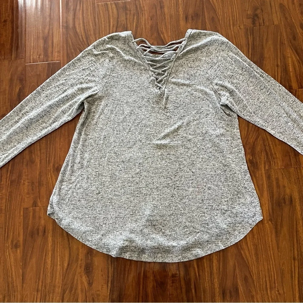 Torrid Heather Gray Long Sleeve Sweater Crisscross Back Detail size 2